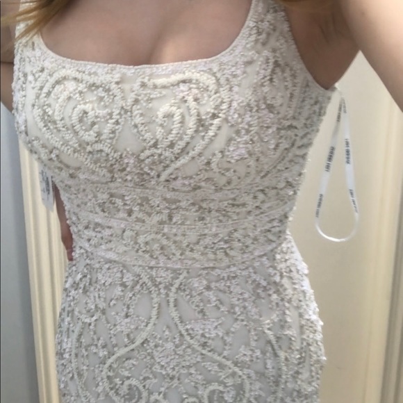 SHERRI HILL IVORY BEADED GOWN - Picture 2 of 12